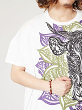 トライバルブル変形メンズTシャツ