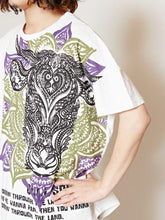 トライバルブル変形メンズTシャツ