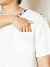 オルテガ柄バックプリント メンズポケットTシャツ