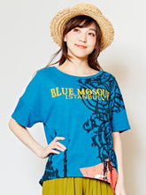ワールドグラフィックTシャツ