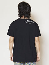 ワールドグラフィックメンズTシャツ