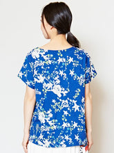 ラグーン紅型風プリントTシャツ
