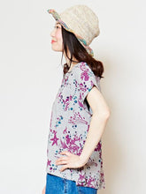 ラグーン紅型風プリントTシャツ