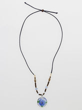 HAND MADE ガラス玉花模様ビーズネックレス