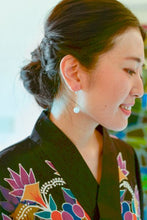 泡玉ピアス