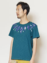 yul フェザープリントメンズTシャツ