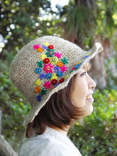 フラワー刺繍入りヘンプコットンハット