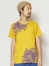 フェザープリントメンズＴシャツ
