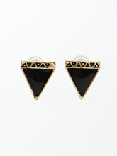 トライアングルジュエルピアス