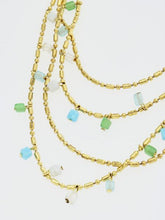 4連チェーンビーズネックレス