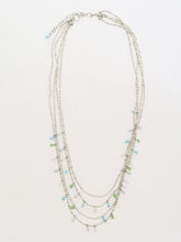 4連チェーンビーズネックレス