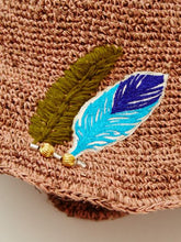 フェザー刺繍ワッペンハット