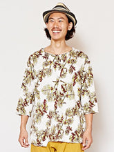ボタニカル柄メンズTシャツ