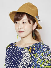 木の葉グラスピアス