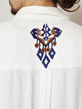 フォークロア刺繍MEN'Sシャツ