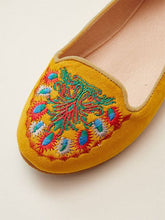 フォークロア刺繍フラットパンプス