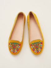 フォークロア刺繍フラットパンプス