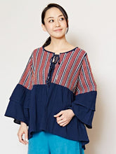 フォークロア刺繍フレアスリーブトップス
