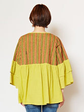 フォークロア刺繍フレアスリーブトップス