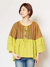 フォークロア刺繍フレアスリーブトップス