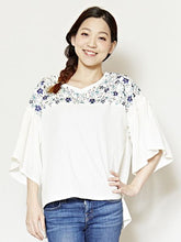 yul 花刺繍フレアスリーブトップス